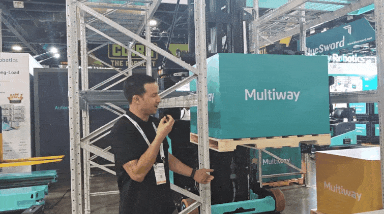 삼방향 무인 지게차 고위 적재 및 입출고