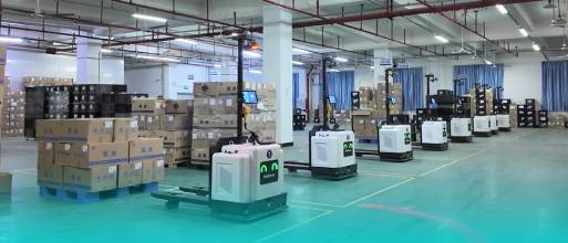 현수막 수상! Multiway Robotics의 스마트 무인 지게차가 정밀 제조에 ‘스마트 물류’ 엔진을 더하다